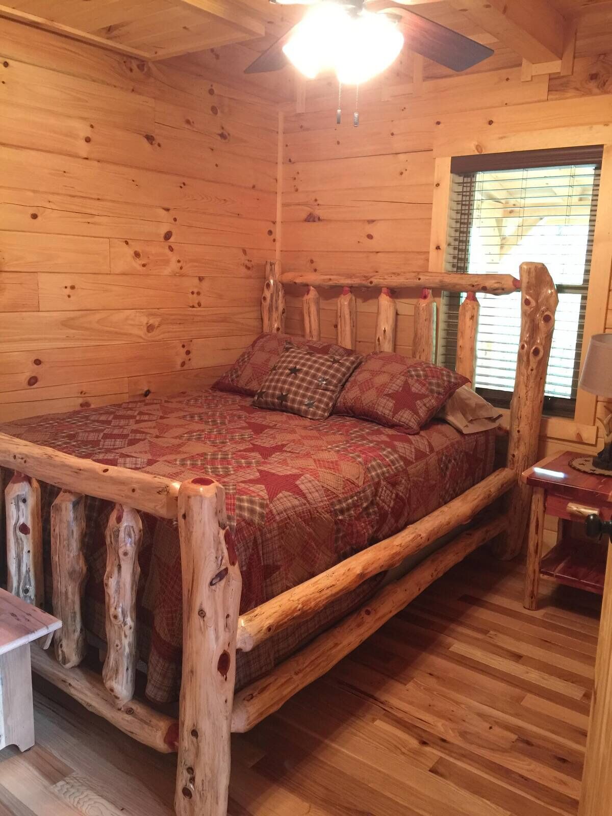 Cedar Ridge Lodge Near High Bridge Trail