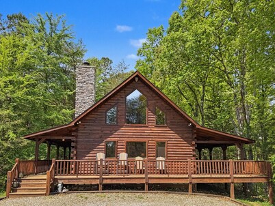 Cedar Ridge Lodge | Hot Tub + Fire + Trail Access