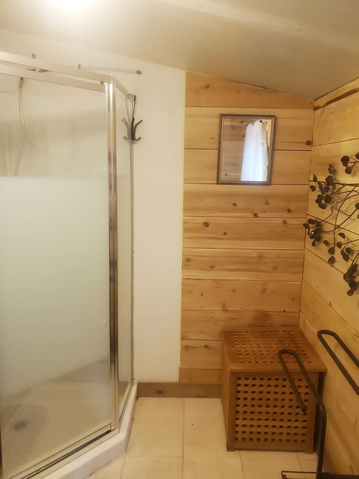 Waterfront Cozy Cabin On Private Trout  Lake