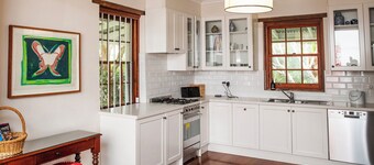 Old Duninald - Historic Farmhouse Experience