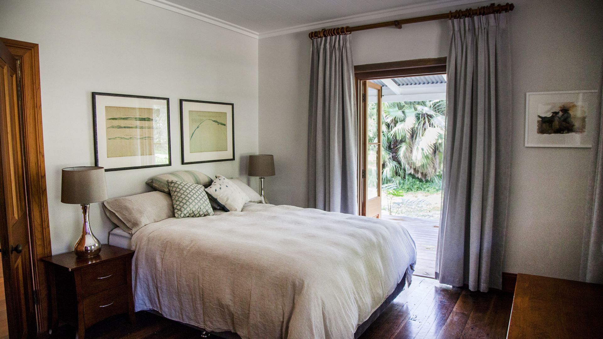 Old Duninald - Historic Farmhouse Experience — image 8