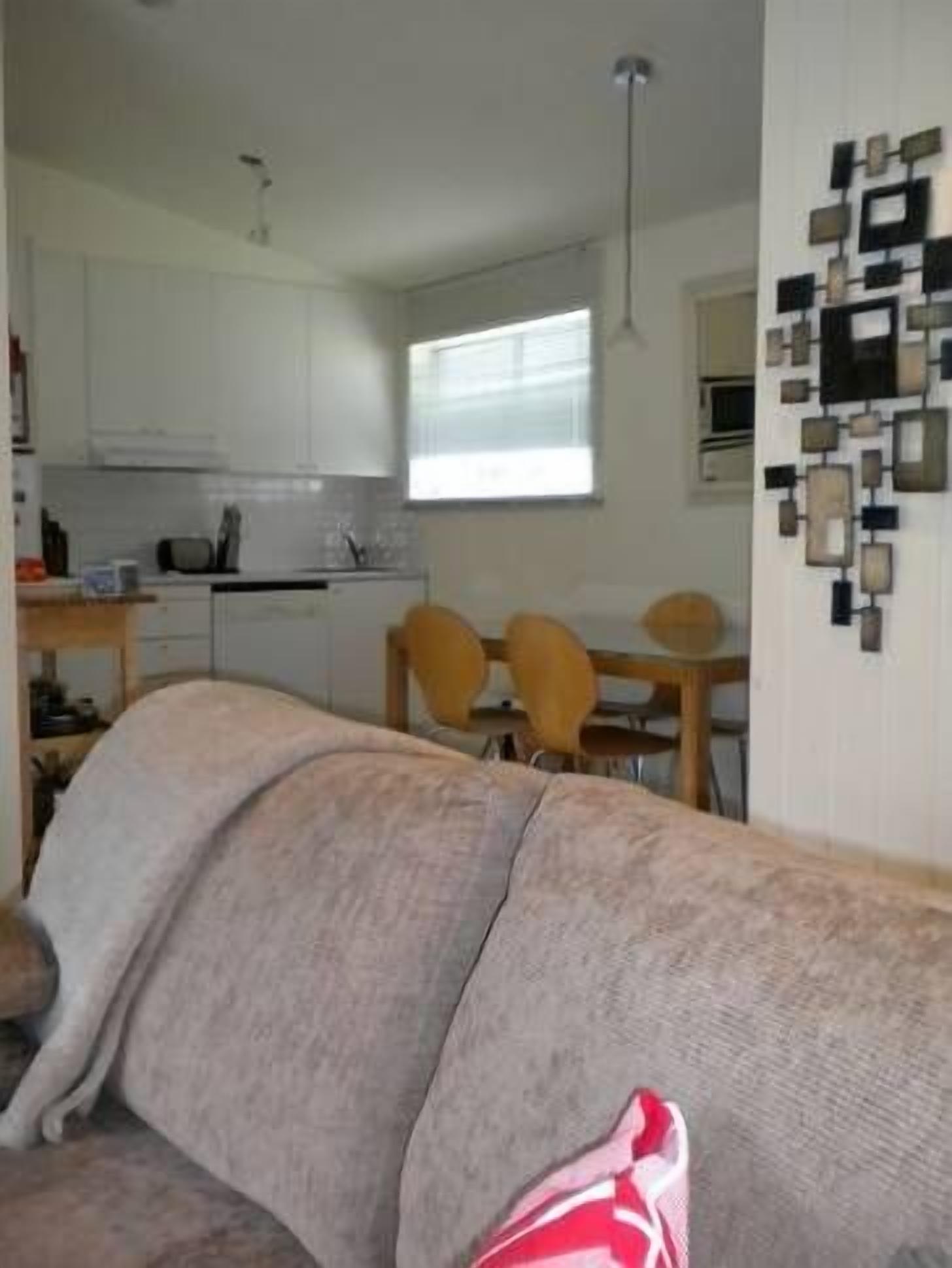 Tombarra 5C Apartment — image 10