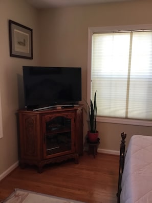 3 chambres, fer et planche à repasser, Wi-Fi gratuit, draps fournis