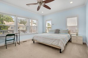 5 bedrooms, WiFi - Diving Duck | Waterfront Dock + Hot Tub w/ Captain's Cove Pools & Golf, Pet Friendly 5BR Retreat (Greenbackville)