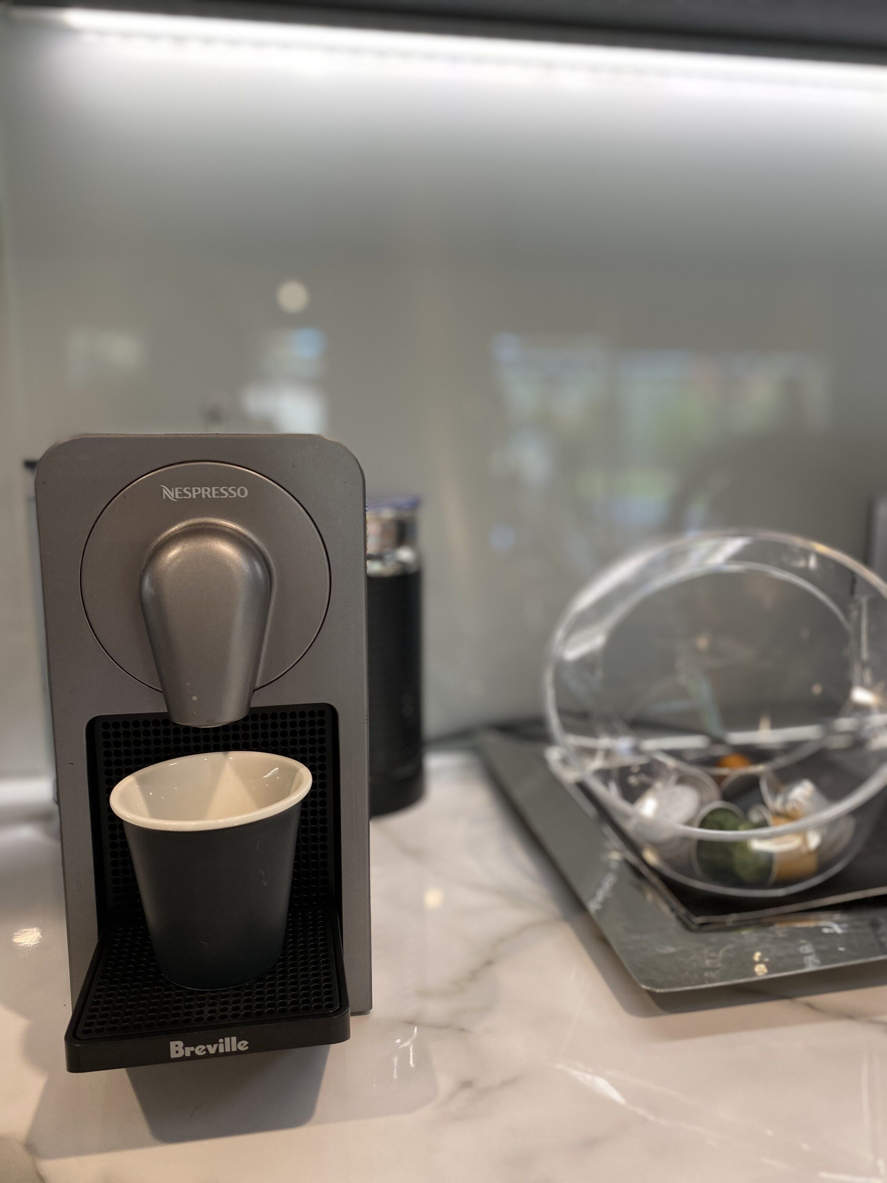 Gorgeous Grange Beach House Getaway - pets allowed — image 17