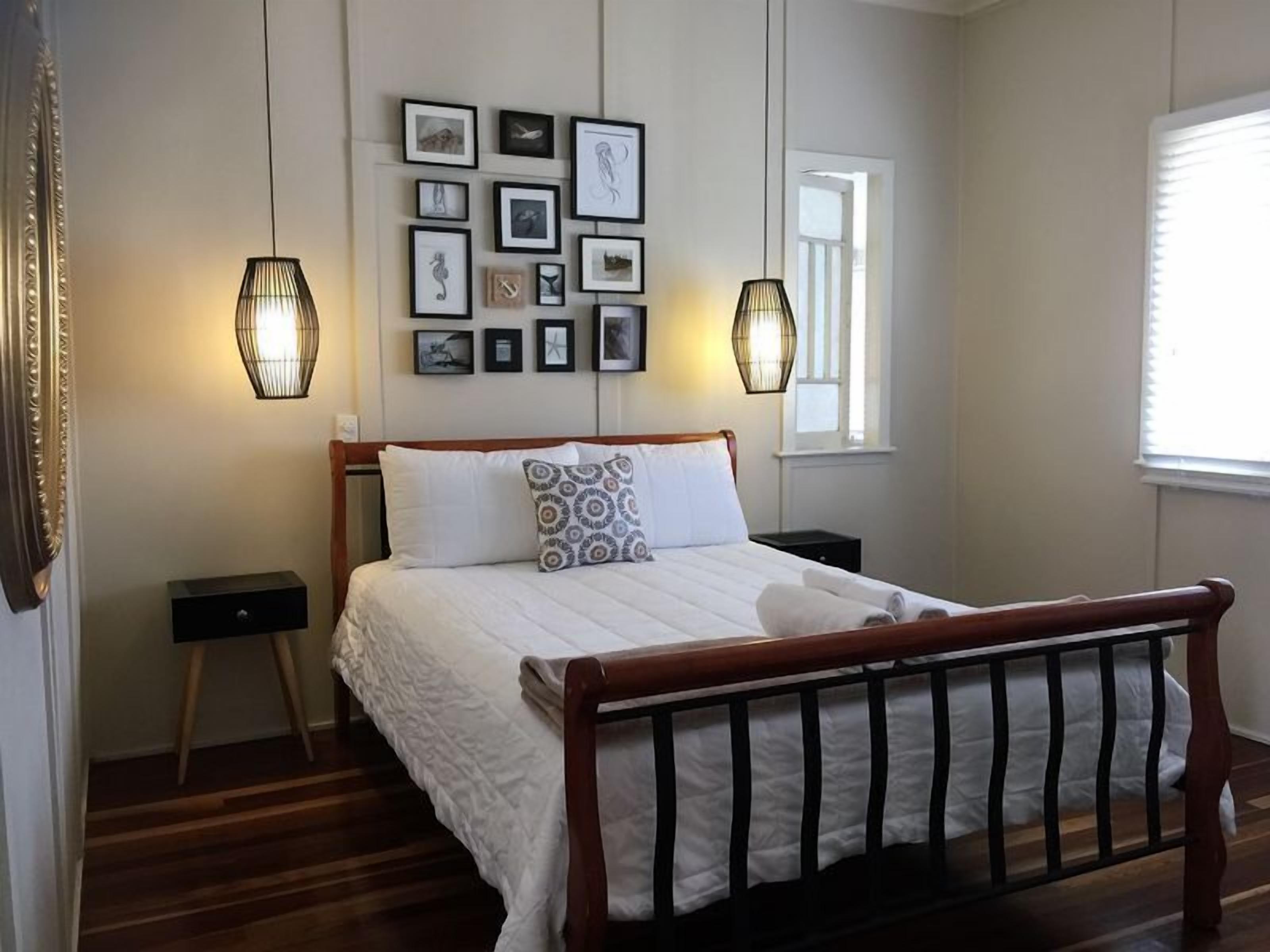 Duk 'n' Willa Beach Cottage — image 10