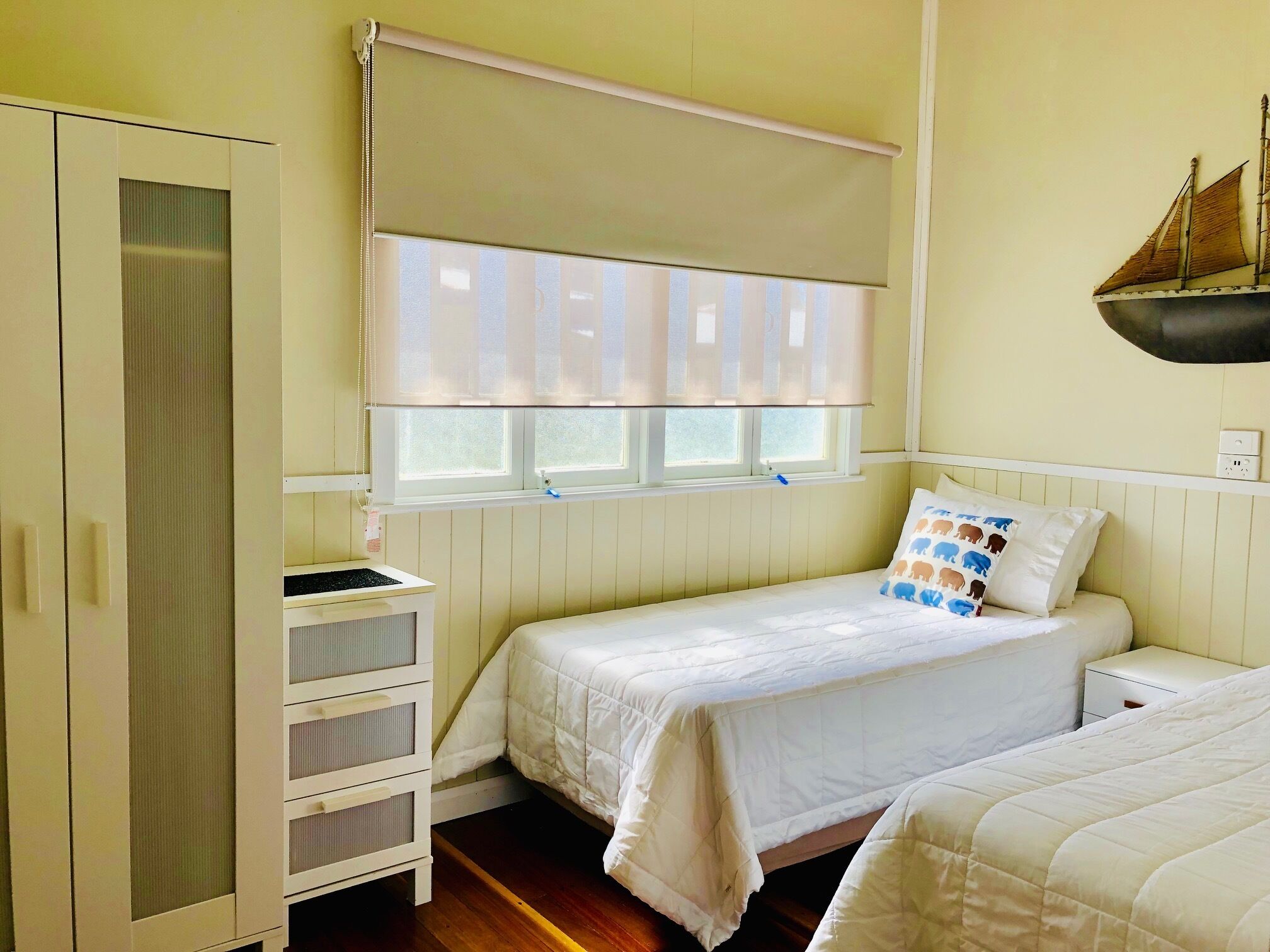 Duk 'n' Willa Beach Cottage — image 14