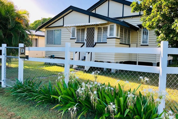 Duk 'n'Willa Beach Cottage - built in 1950