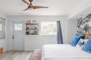 1 bedroom, iron/ironing board, travel crib, WiFi - Casa Azul, Casa Azul on Sapphire Beach (Charlotte Amalie)