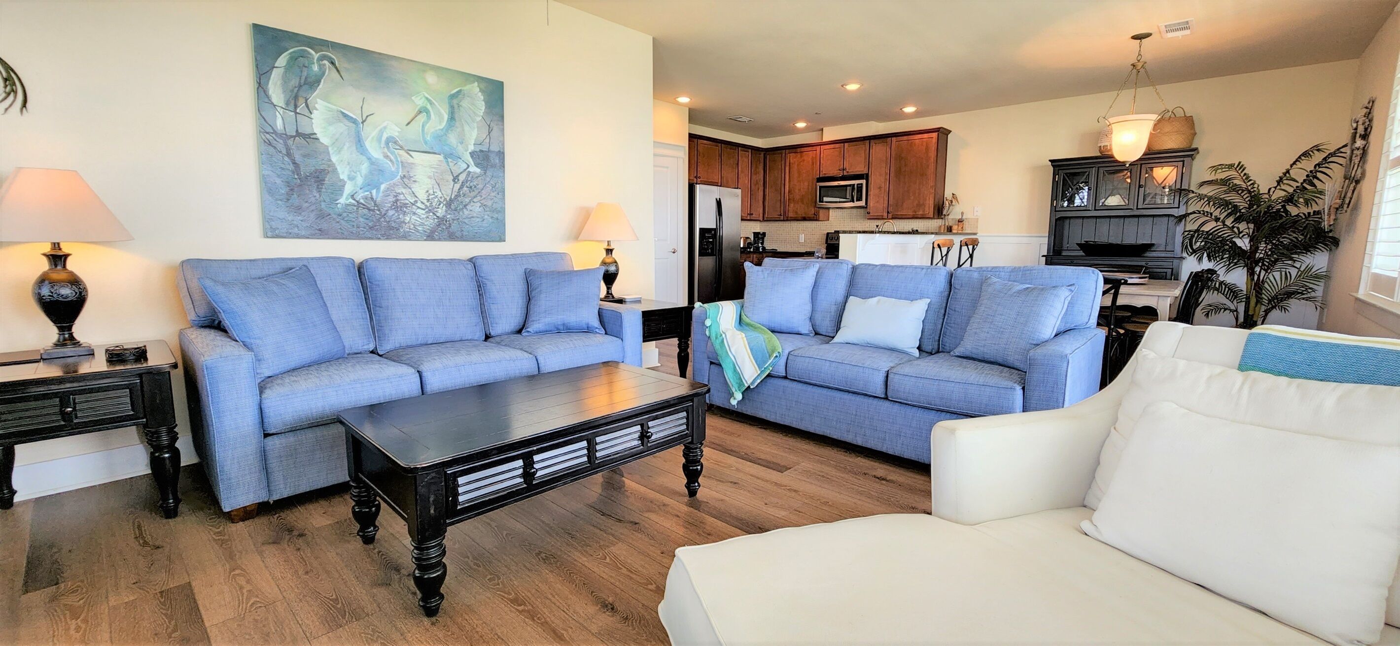 Gorgeous 3/2 condo-just steps from the Beach Club.