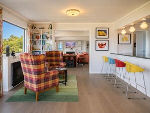 Interior - Wairua - Luxury living, views over Onetangi Beach (Waiheke Island)