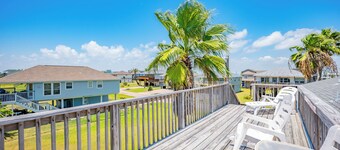 Spacious well decorated Beach Bungalow with view of the beach