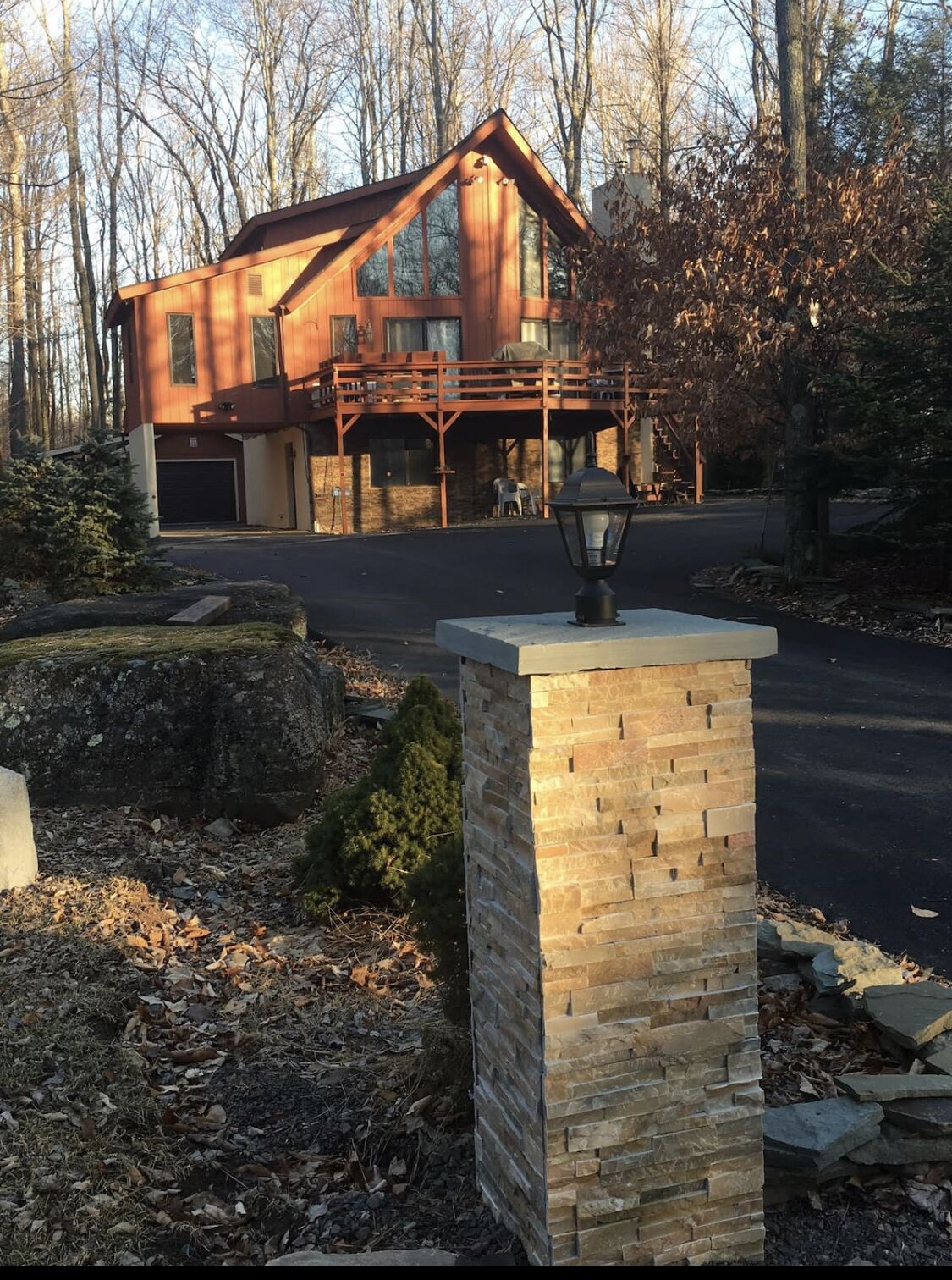 Large 3 bed/3 bath NEW Chalet w/Game Room & 7 Flat Screen TVs