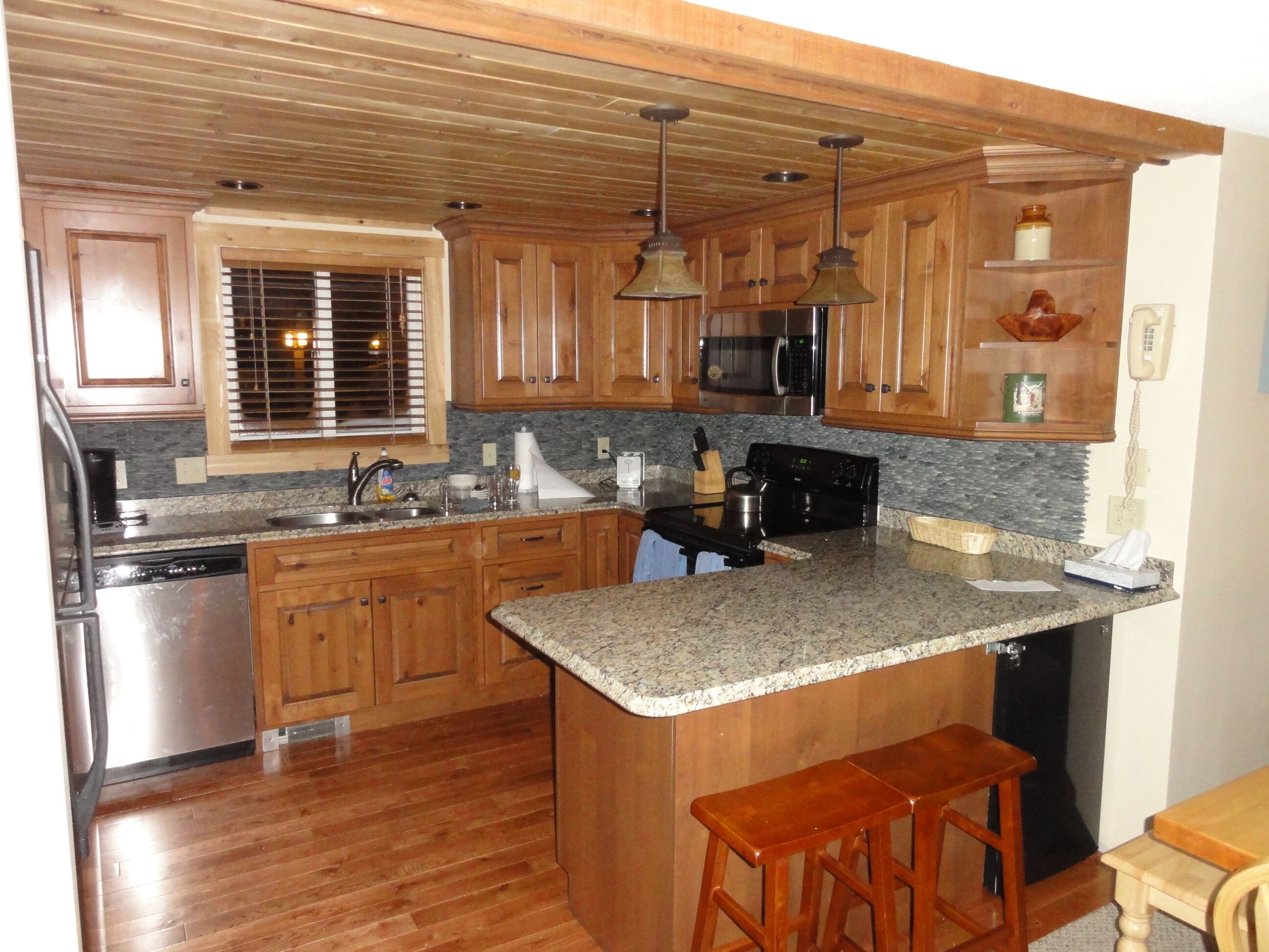Best Ski In/Ski Out Location - ❄️❄️ Jay Peak Large 3 BR