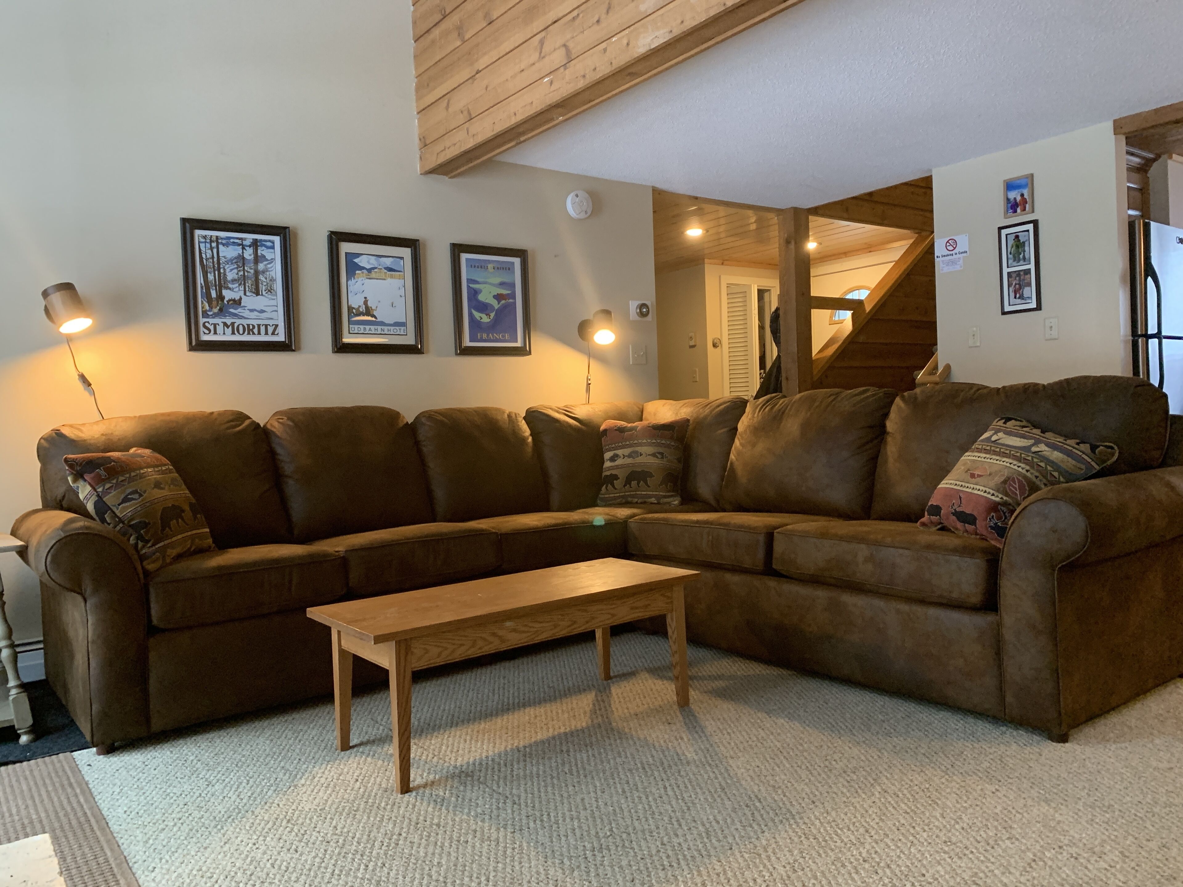 Best Ski In/Ski Out Location - ❄️❄️ Jay Peak Large 3 BR