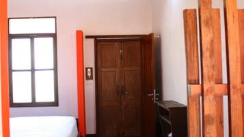 1 chambre, Wi-Fi gratuit, draps fournis