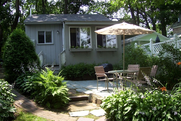 Comfortable cottage close to the beach.