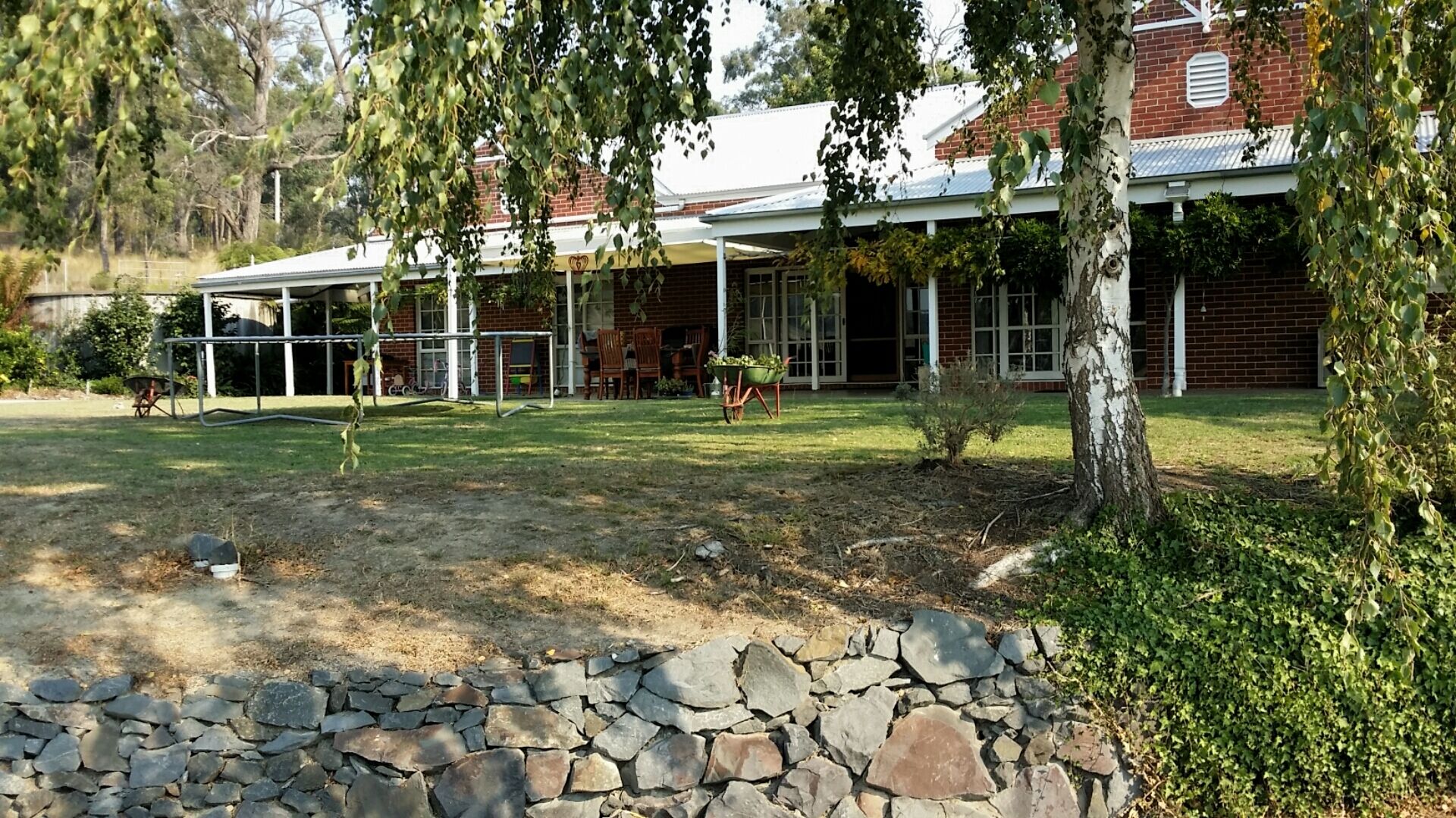 SCARLET OAK HOMESTEAD RURAL RETREAT ACCOMMODATION