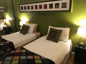 4 Schlafzimmer, Zimmersafe, Bügeleisen/Bügelbrett, kostenloses WLAN