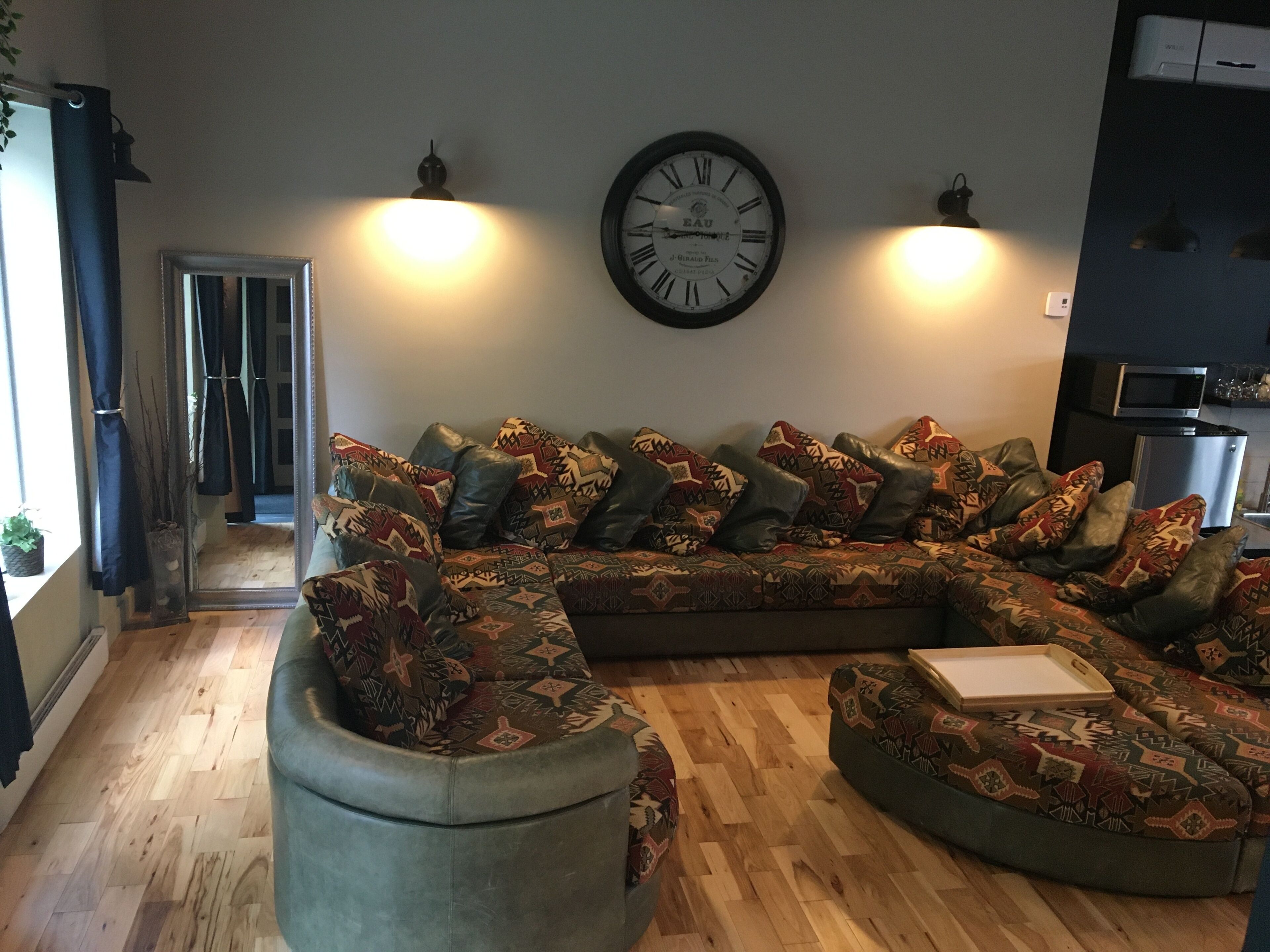 Montréal, Petite-Patrie : Bel et grand appartement avec stationnement