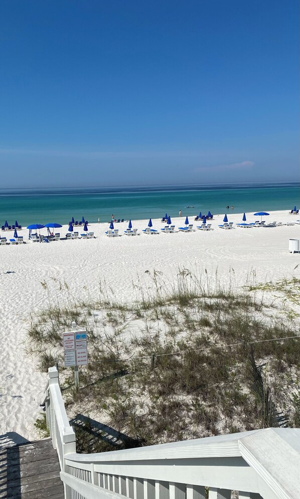 Chaise longue, parasol