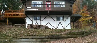 SPACIOUS CHALET!!  Ski, Golf, Tennis, Hiking, Mountain Biking!! Early discounts!