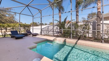 Beheizter Pool
