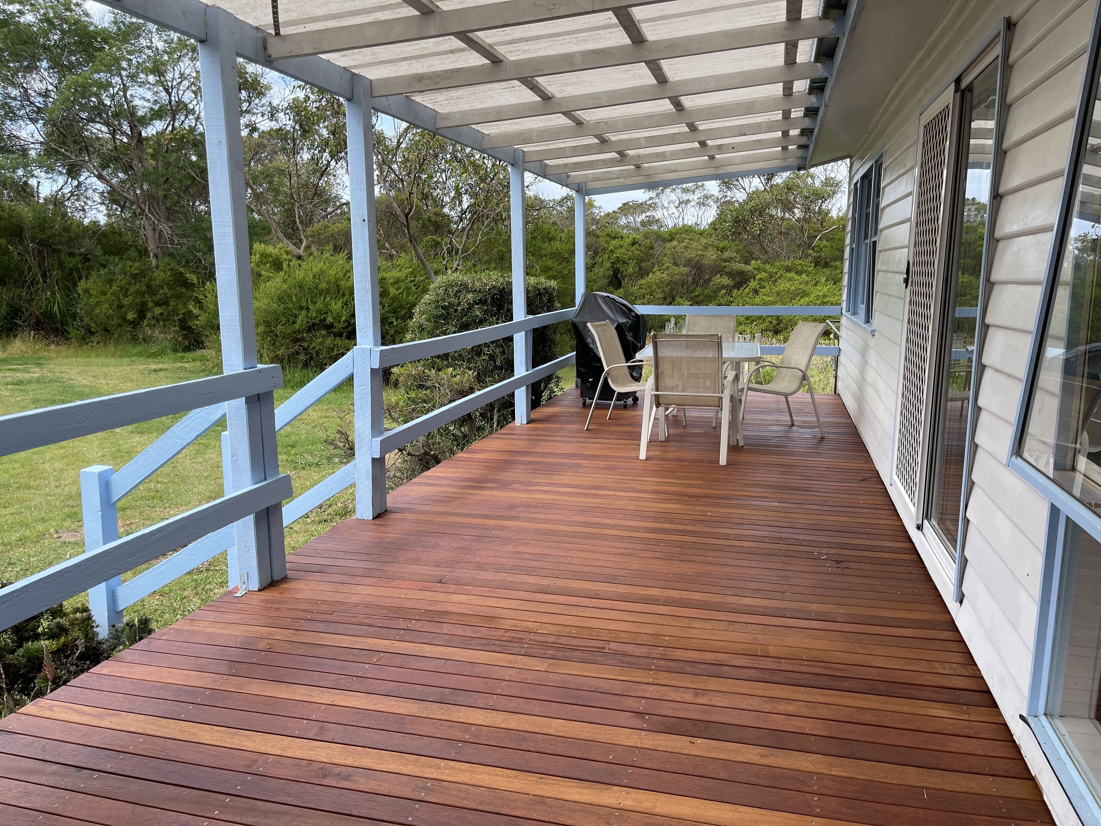 Spacious back deck area