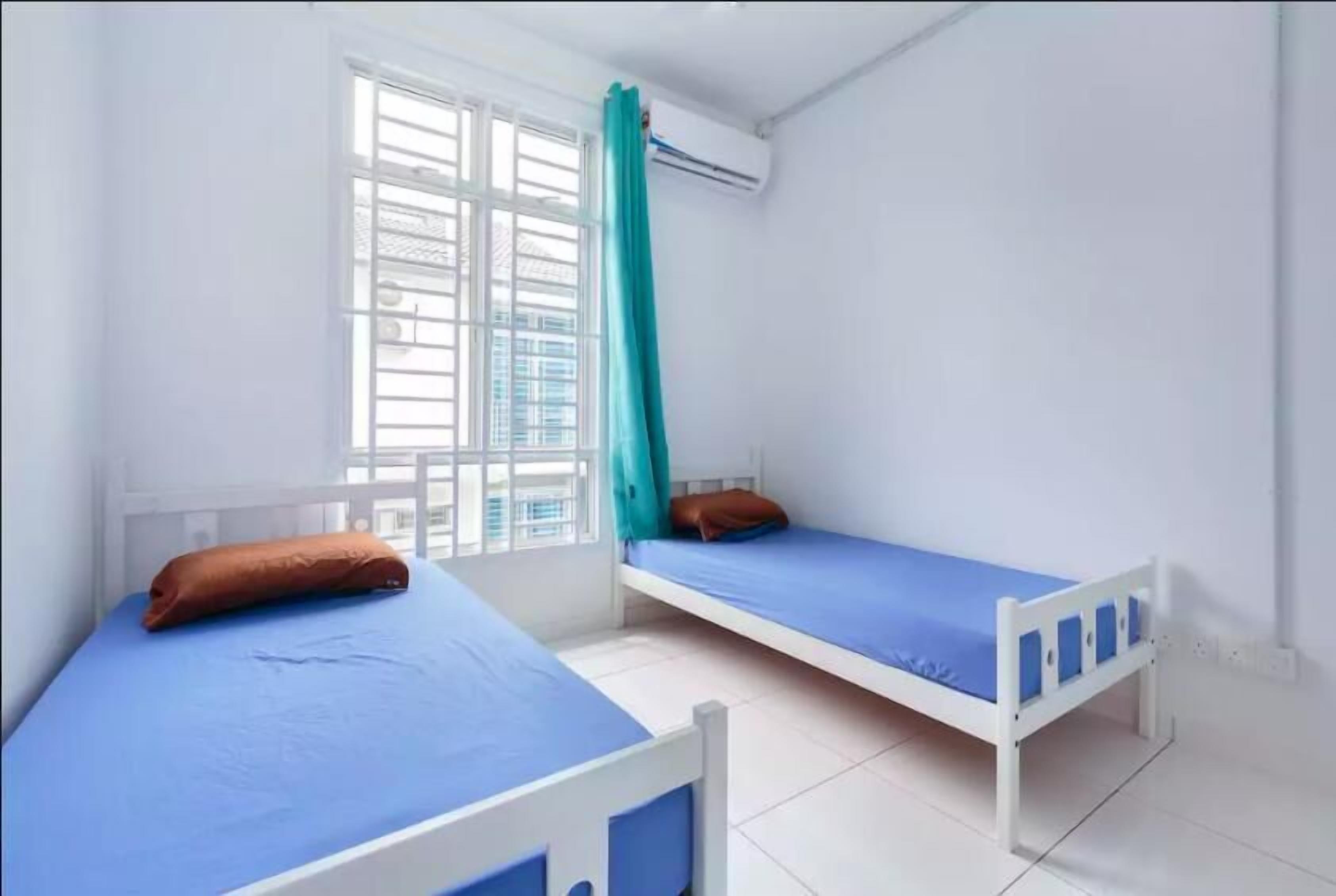 Basic Home Stay 15min Legoland & Tuas