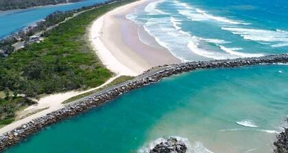 Blue River Shack - Direkter Blick auf den Fluss