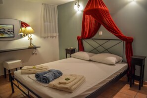 2 habitaciones y espacio para trabajar con laptop