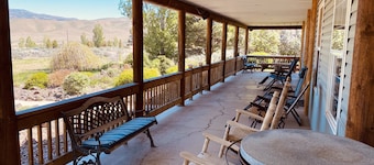 Country living with all the comforts of home and close to downtown Boise.