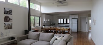 Genesta Street, sleeps 14 people, in the heart of Cowes