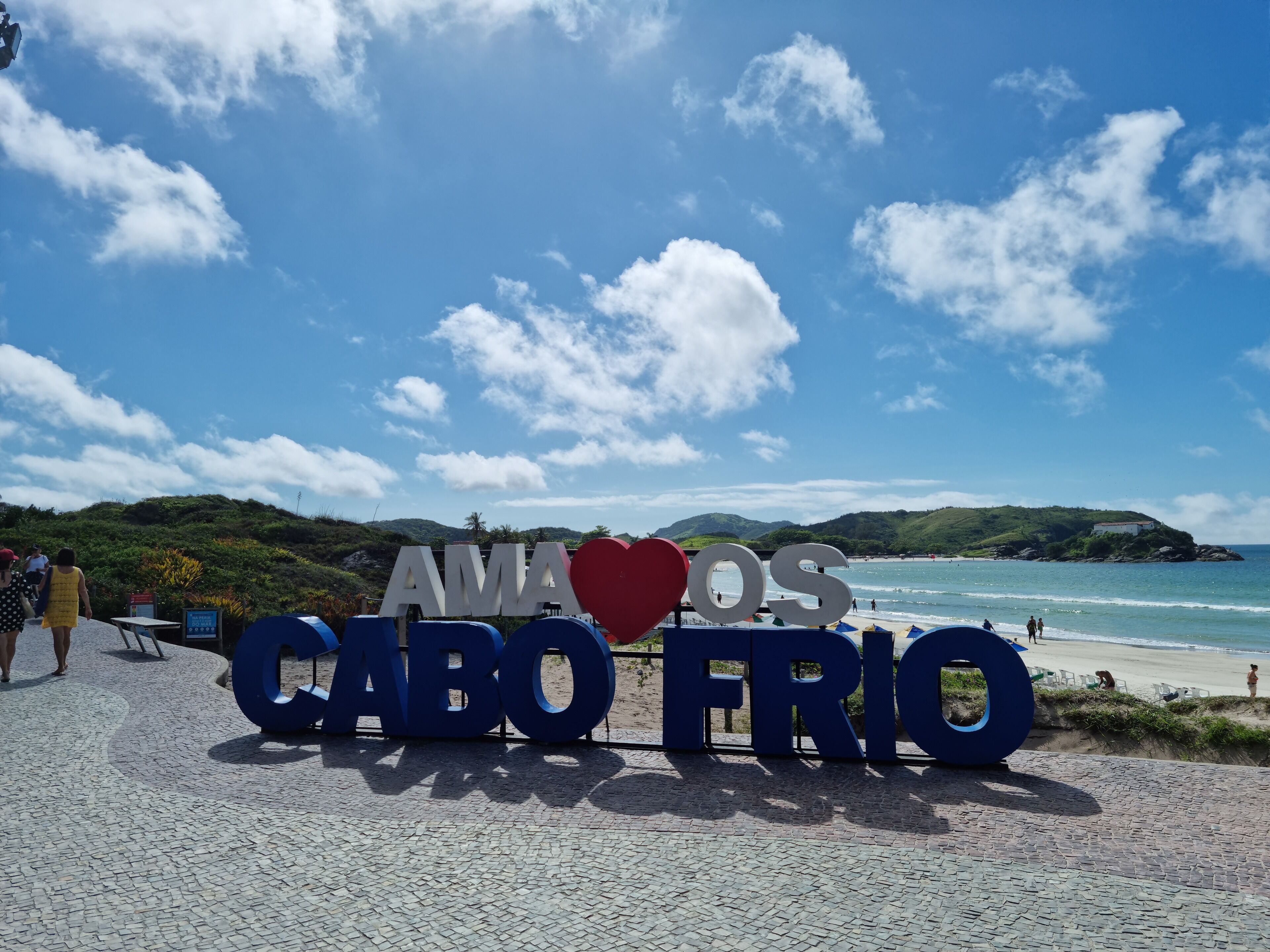 3 bedroom apartment in Praia do Forte, Parc on card for up to 12x without interest.