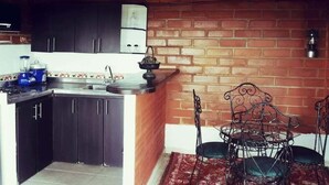 Private kitchen - Cabaña el Nuevo Amanecer (Medellín)