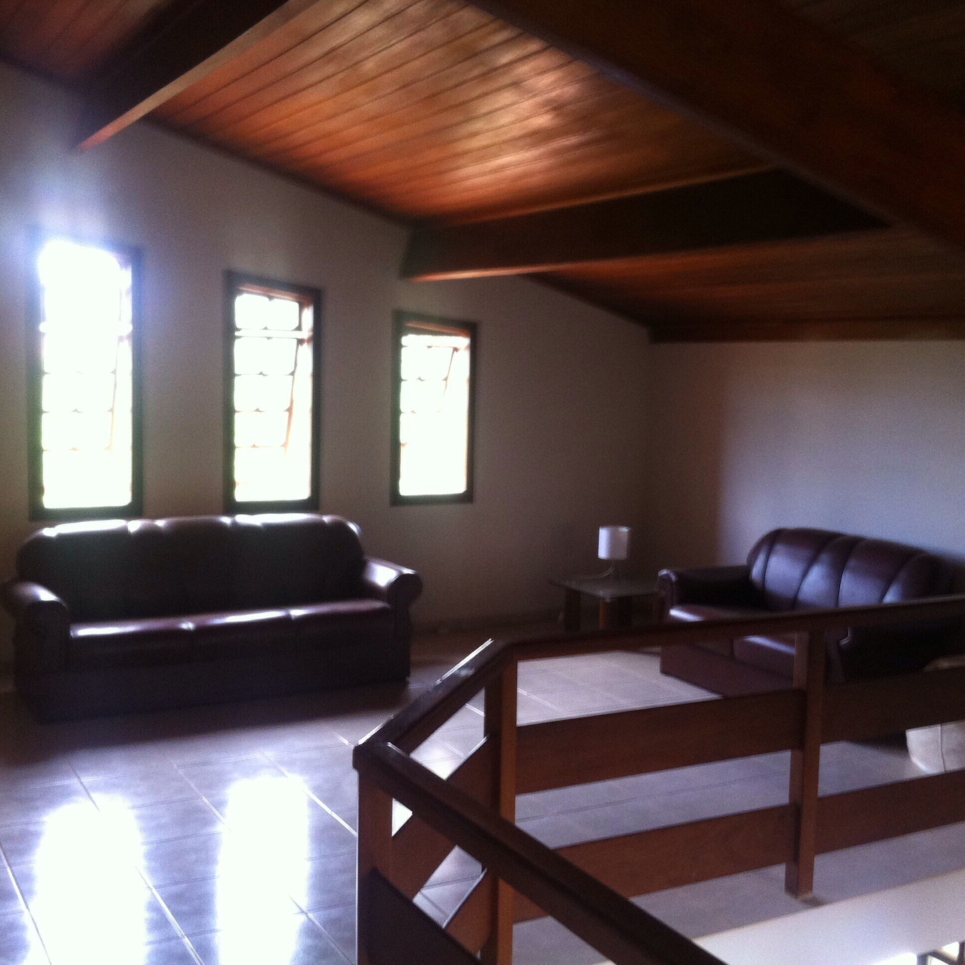  Spacious house for family moments with barbecue,  fireplace and pool. 