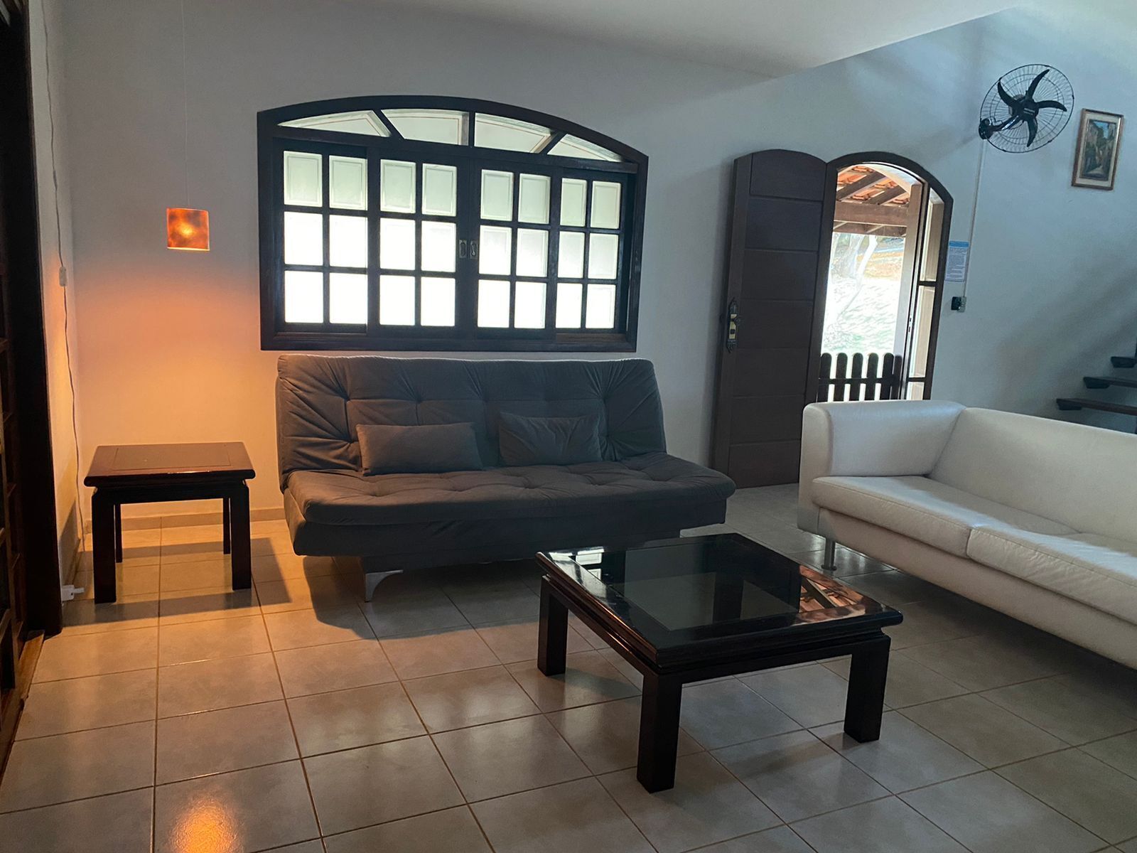  Spacious house for family moments with barbecue,  fireplace and pool. 