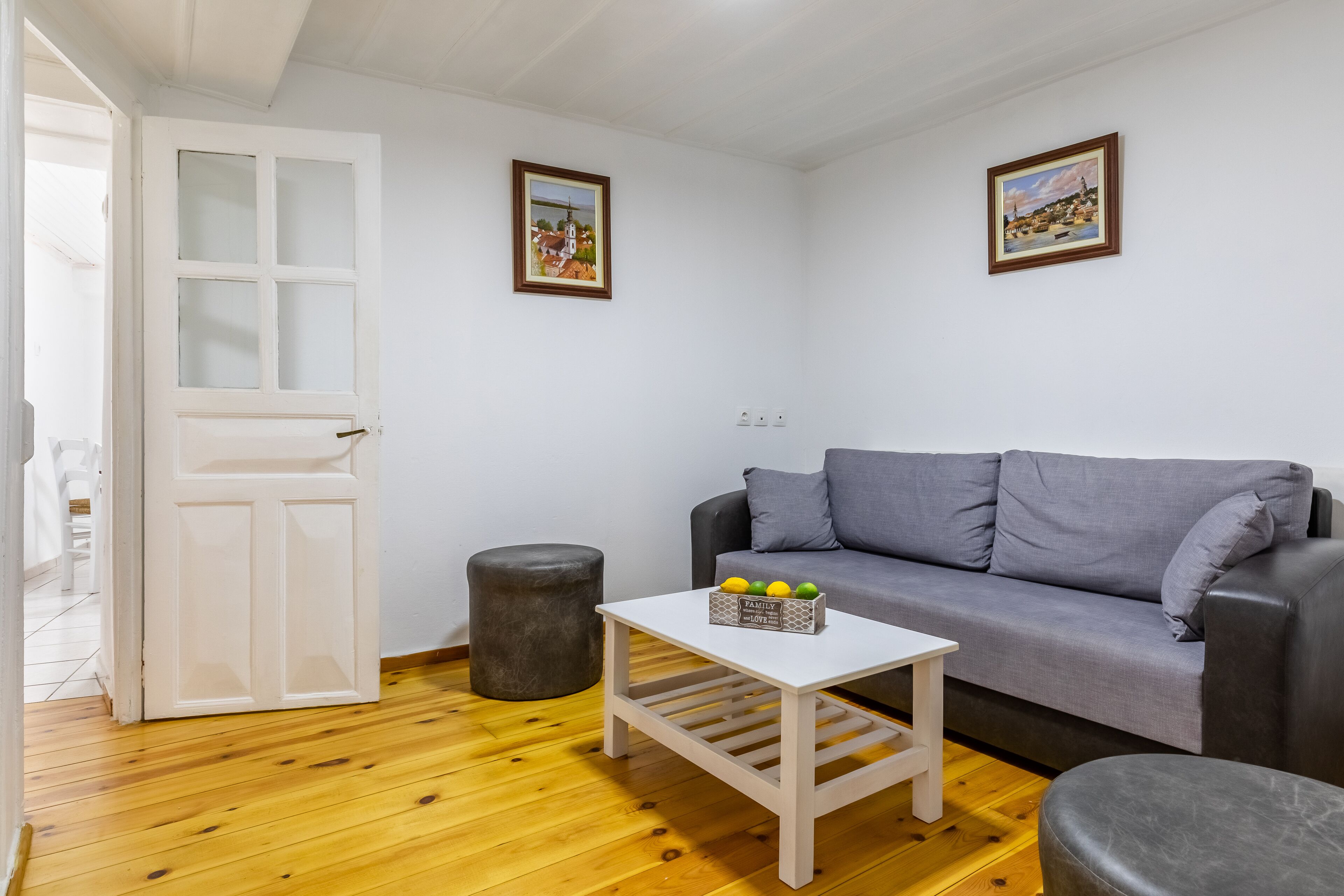 Traditional, authentically Greek house located short walk from the port