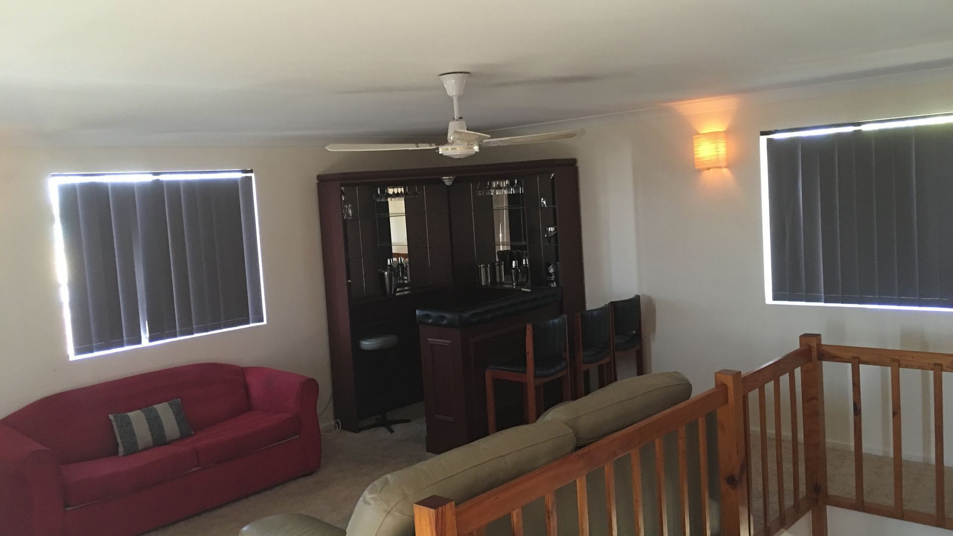 Ledge Point Beach House
6 minutes walk to the Ocean