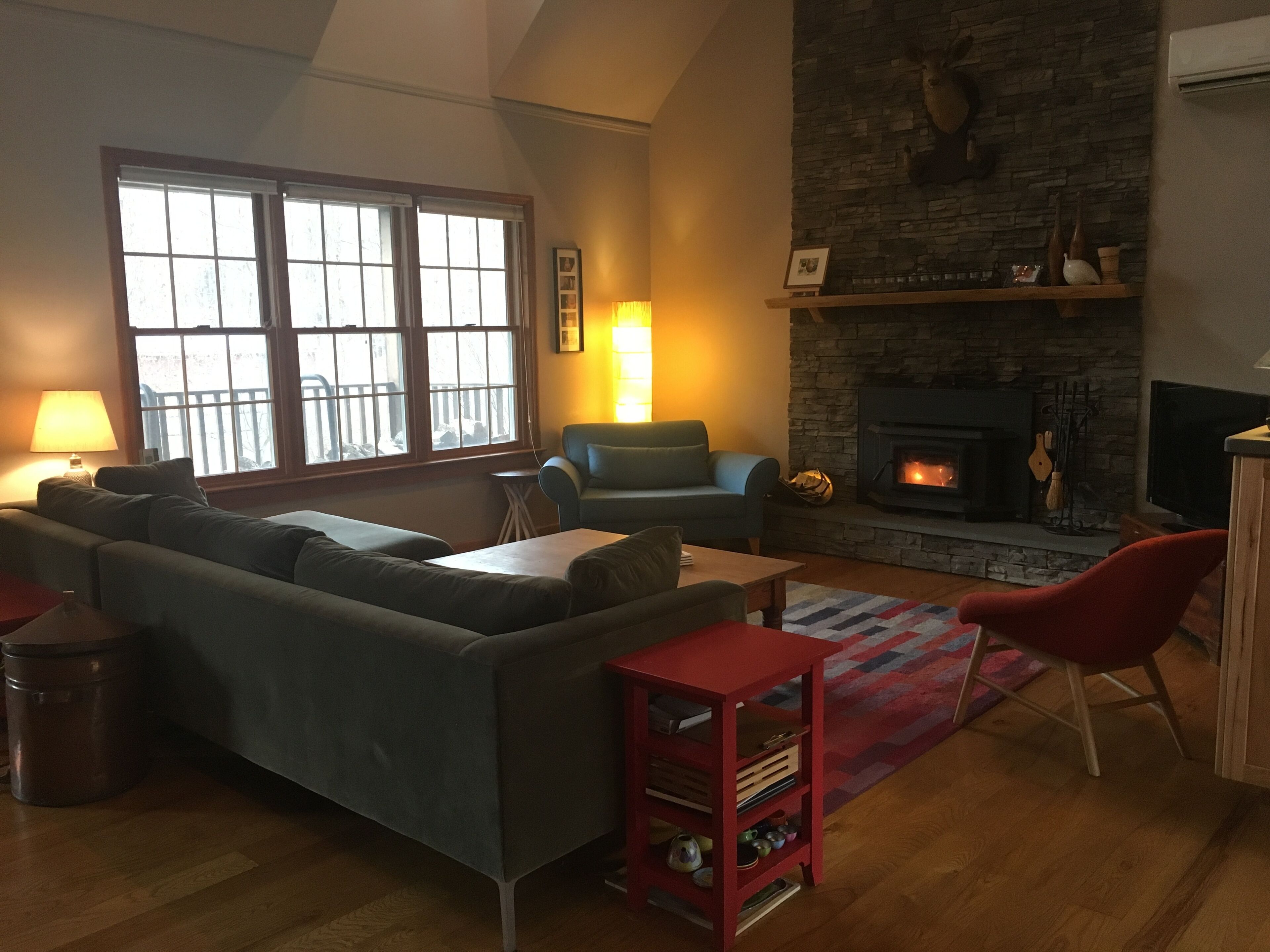 NEWLY RENOVATED. Luxury Family Home for All Seasons: Skiing, Woodstock, HITS