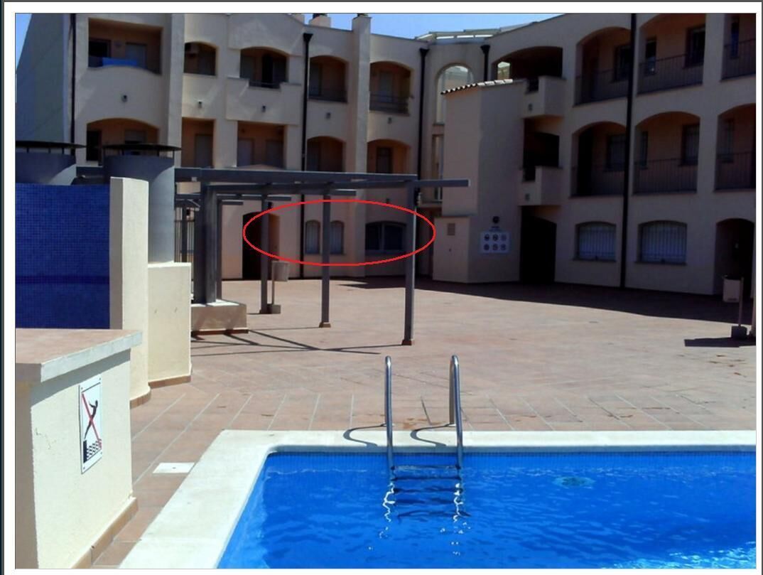 Property close to the beach! With a swimming pool! 