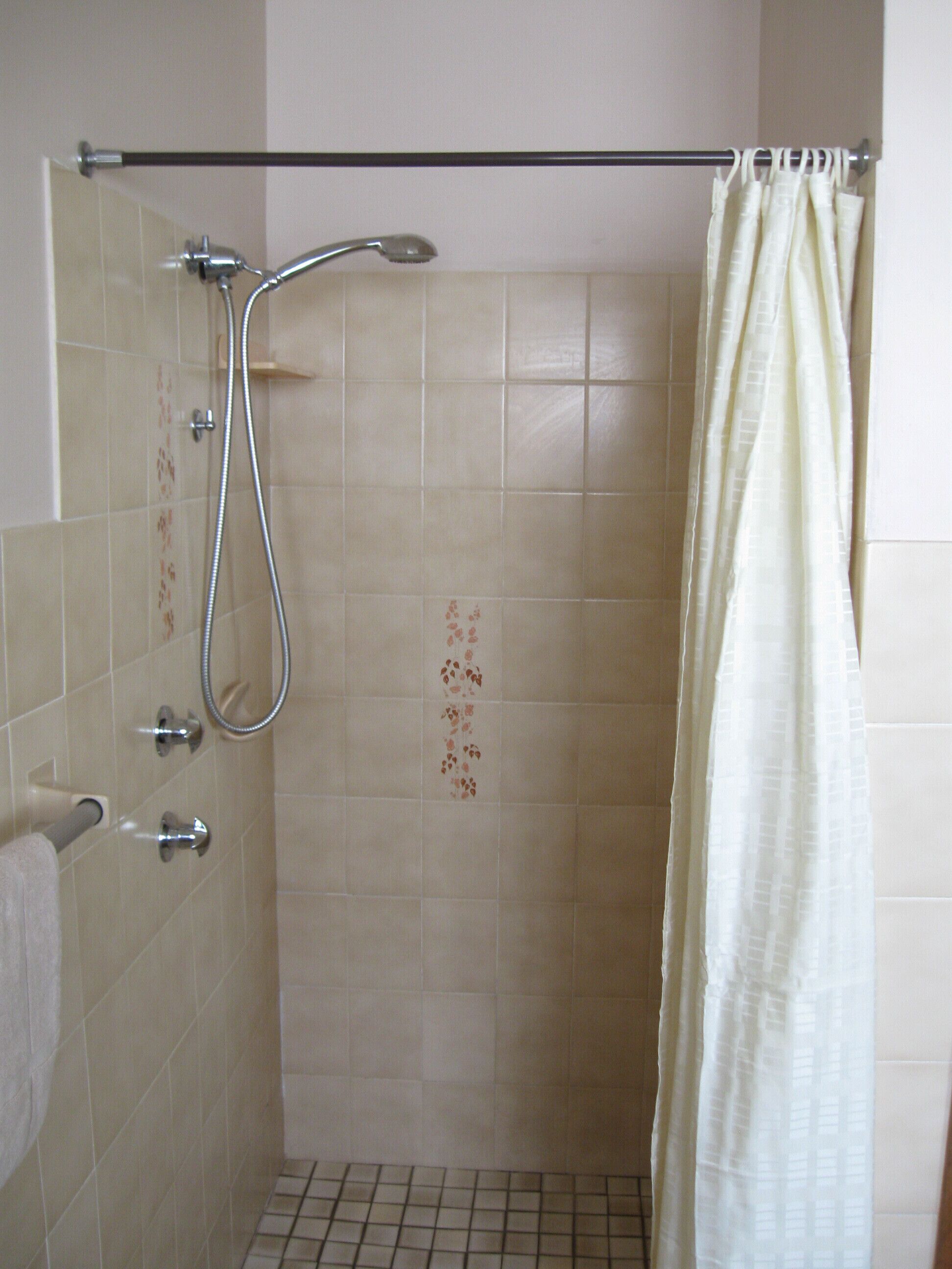 Linley Point Harbourview 2 bedroom pet-friendly home with disabled facilities. — image 17