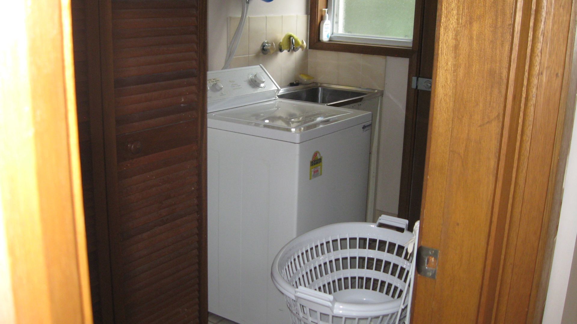 Linley Point Harbourview 2 bedroom pet-friendly home with disabled facilities. — image 21