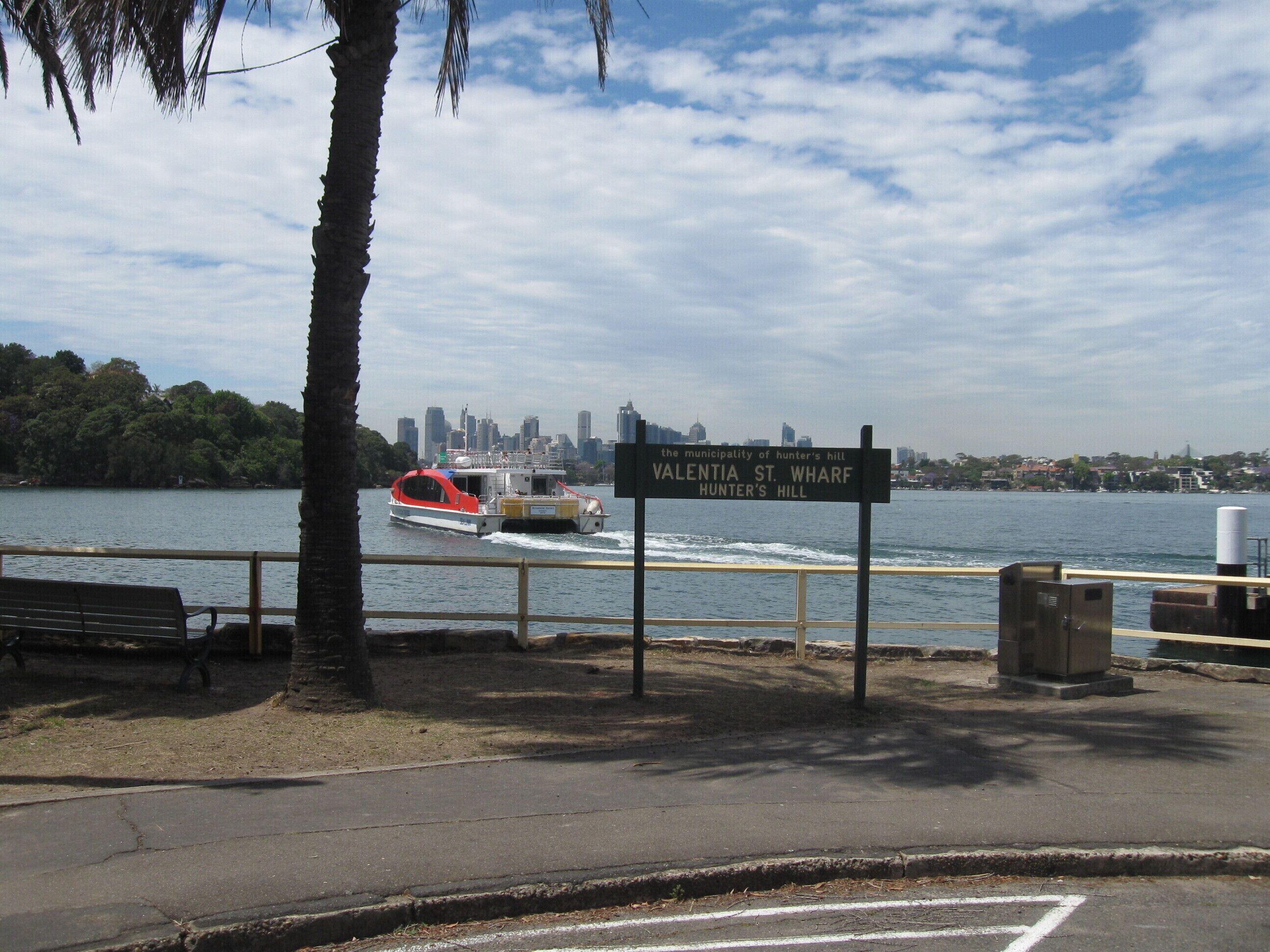 Linley Point Harbourview 2 bedroom pet-friendly home with disabled facilities. — image 6