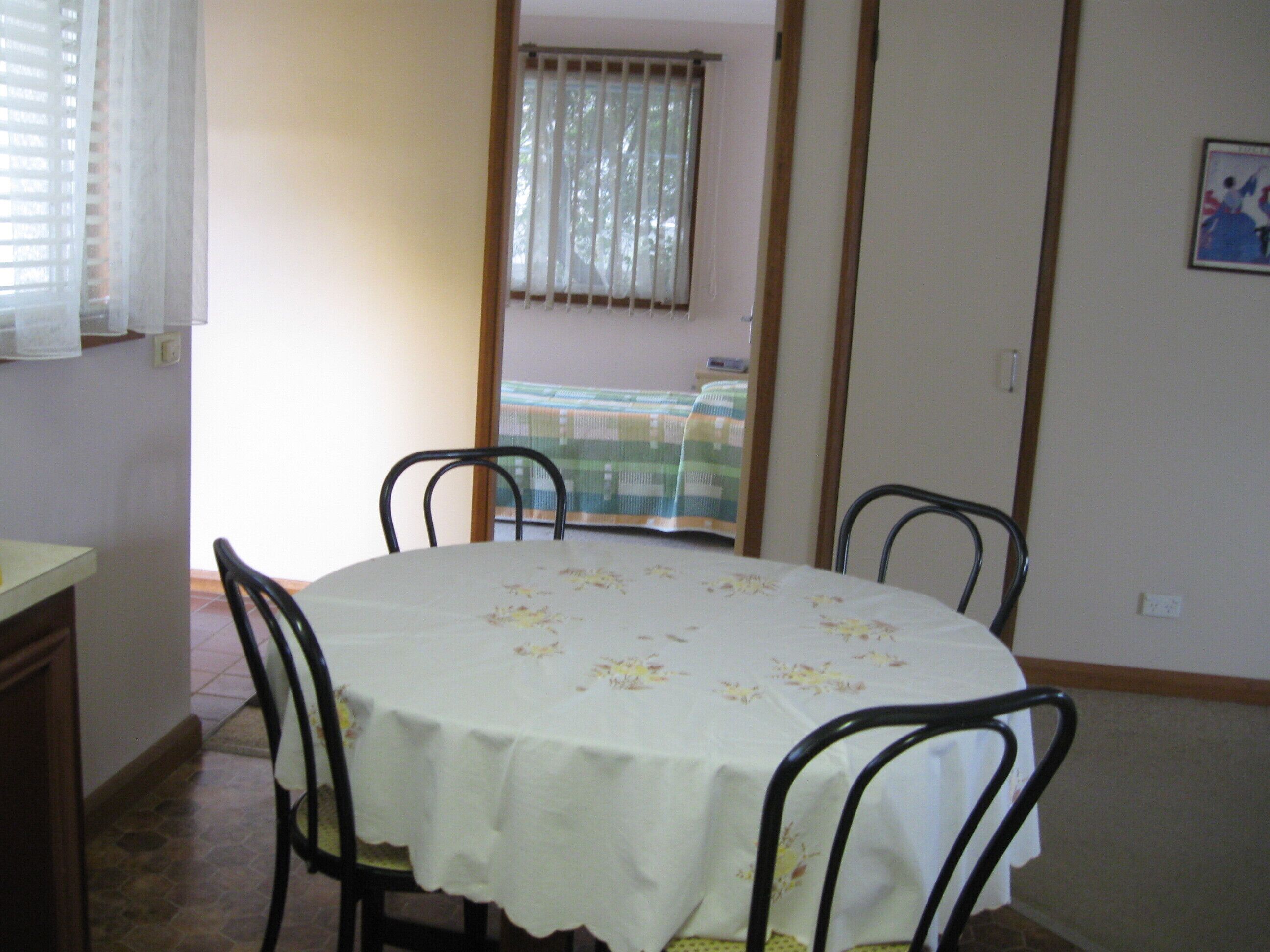 Linley Point Harbourview 2 bedroom pet-friendly home with disabled facilities. — image 9