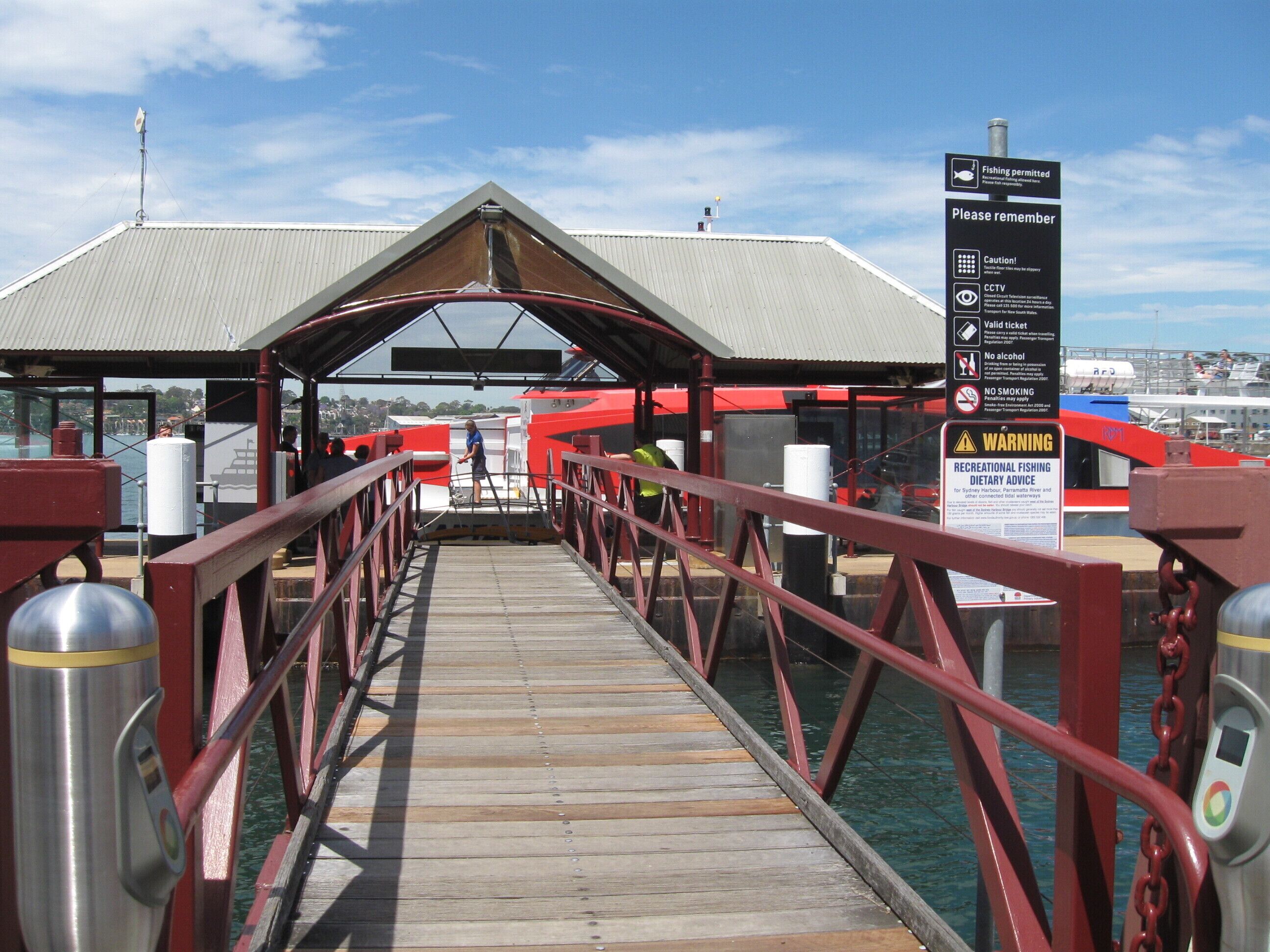 Linley Point Harbourview 2 bedroom pet-friendly home with disabled facilities. — image 25