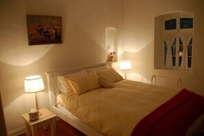 2 bedrooms, iron/ironing board, travel cot, bed sheets