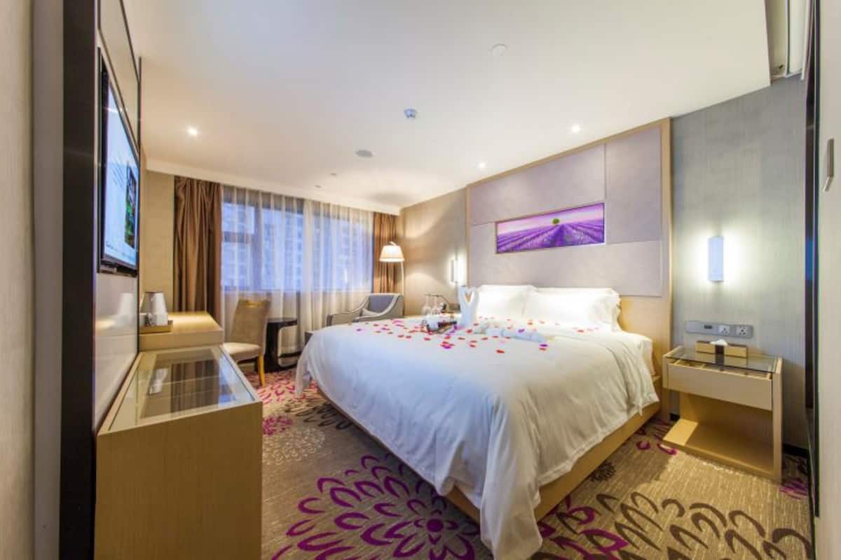 Romantic Double Room | Minibar, desk, blackout curtains, iron/ironing board (on request)