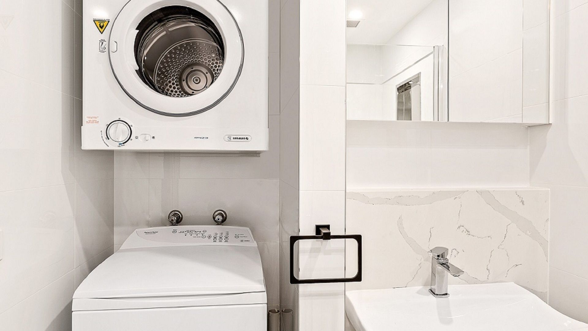 The Hamptons 2 Bedroom Standard Apartment — image 11