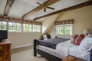 6 dormitorios, tabla de planchar con plancha, wifi y ropa de cama